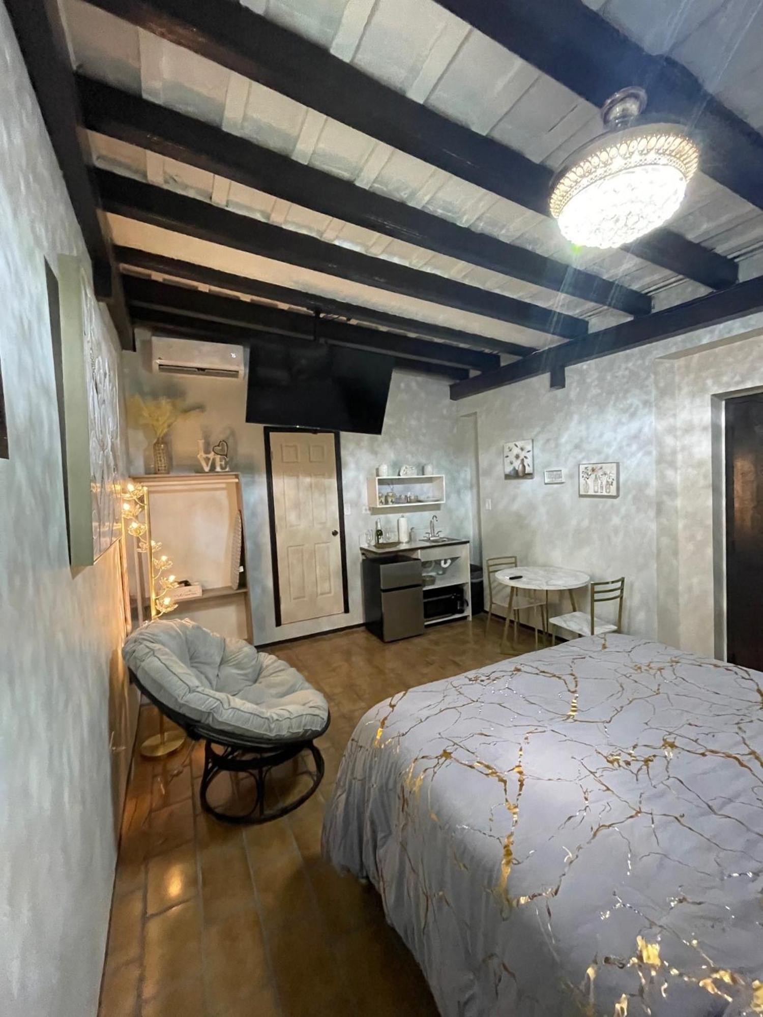The Suites & Vintage Apartment At Casa Of Essence In Heart Of Old Сан Хуан Екстериор снимка